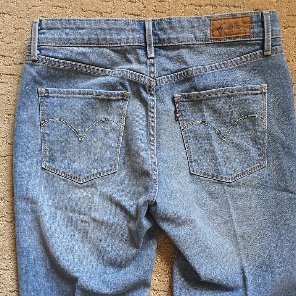 Levi's Demi Curve Bootcut Classic Jeans - Picture 7 of 9